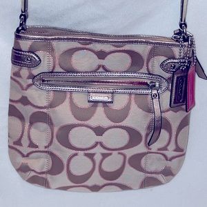 NWOT Coach Glitter Signature Hobo (F23913) Beige Pink Gold